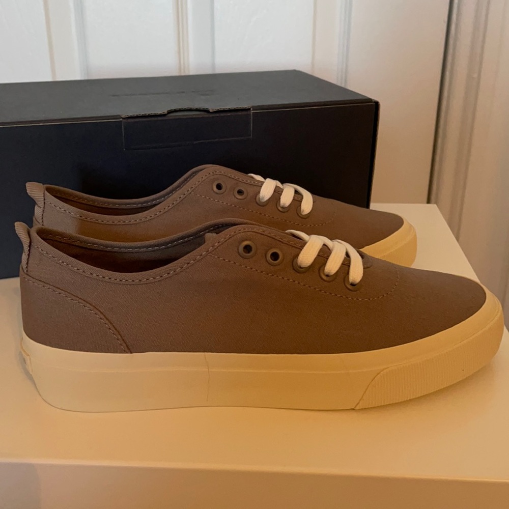 Everlane Forever Sneaker in Clay